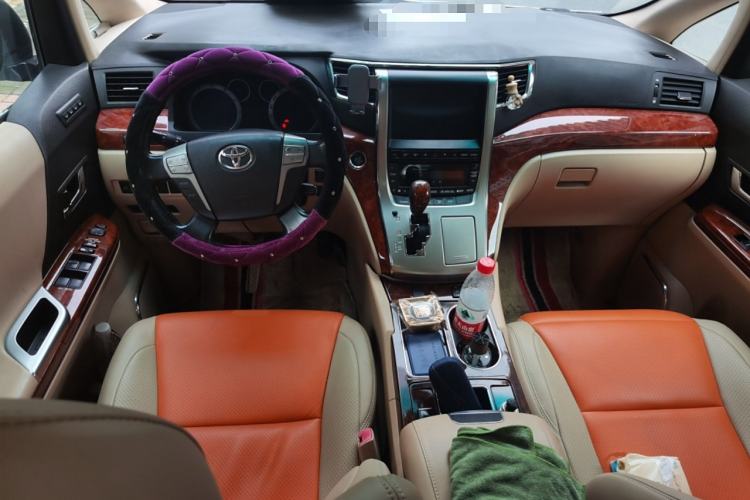 Used Toyota Alphard 2011 3.5L Luxury Edition Center Console