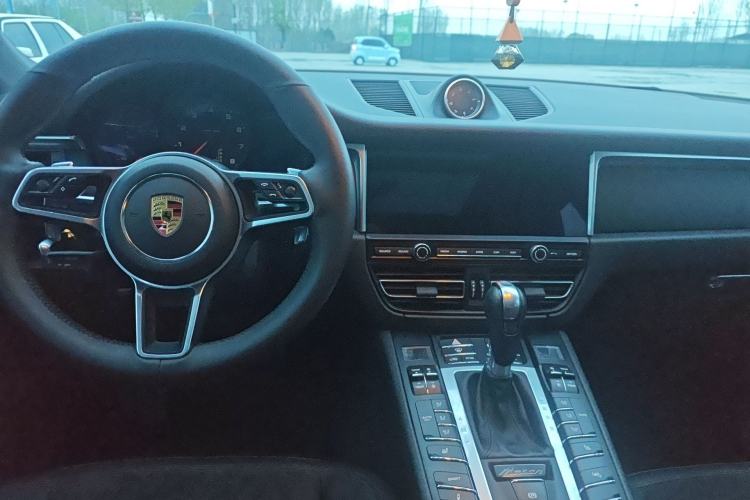 Used Porsche Macan 2021 Macan 2.0T
