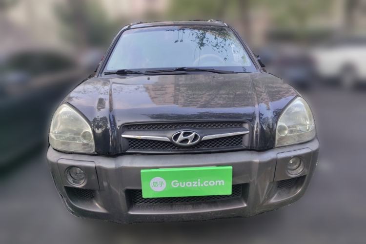 Used Hyundai Tucson 2009 2.0L Automatic Two-Wheel Drive with Sunroof
