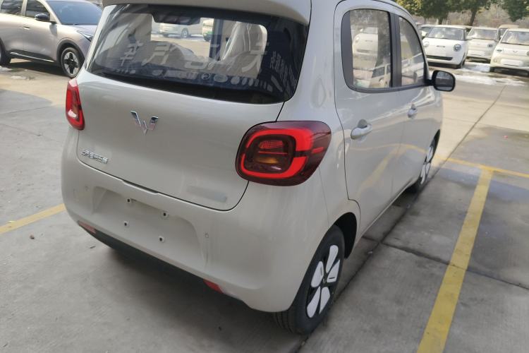 Used Wuling Hongguang MINIEV 2025 Four-Door Version Advanced Edition
