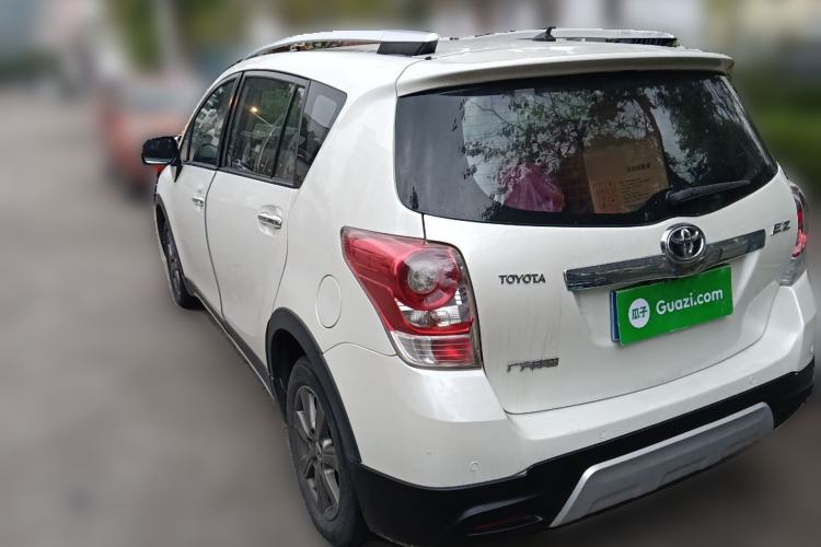 Used Toyota Verso 2015 180E CVT Crossover Edition Rear Left 45 Deg