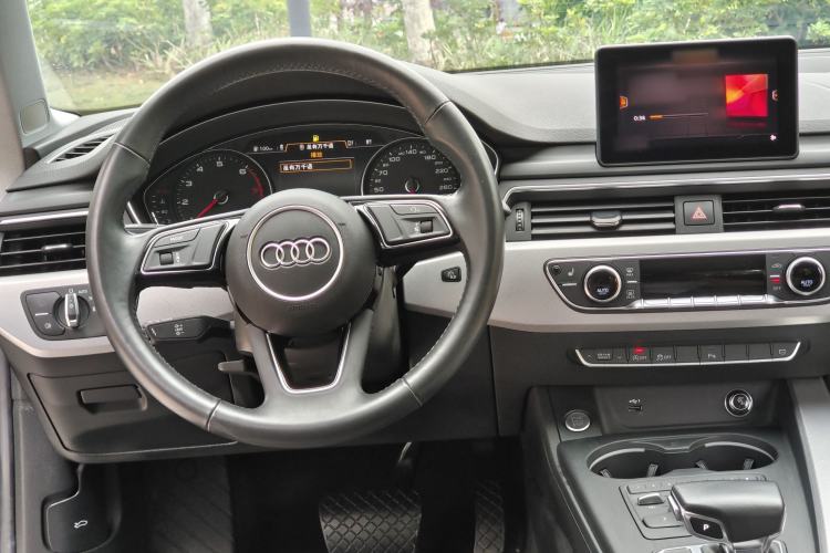 Used Audi A5 2019 Sportback 40 TFSI Fashion Model Interior 7