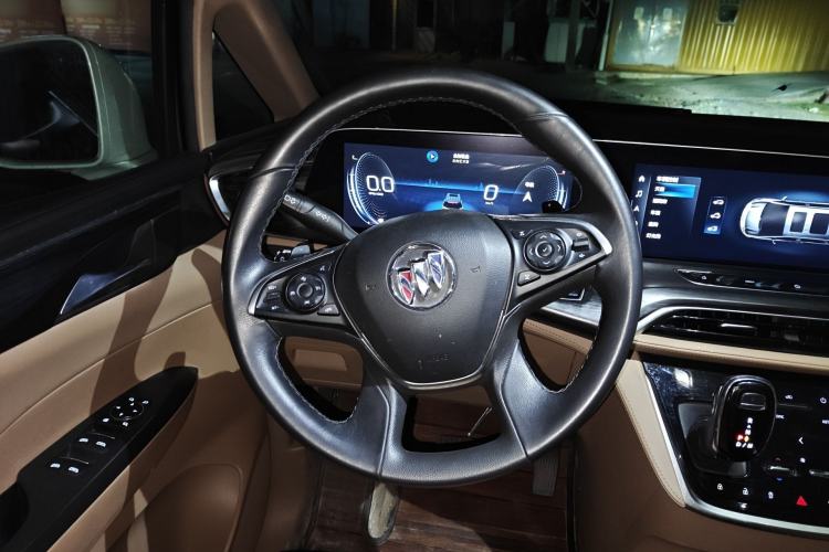 Used Buick GL8 2020 ES Land Cruiser 653T Luxury Model
