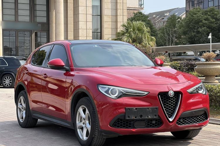 Used Alfa Romeo Stelvio 2017 2.0T 200HP Elite Edition
