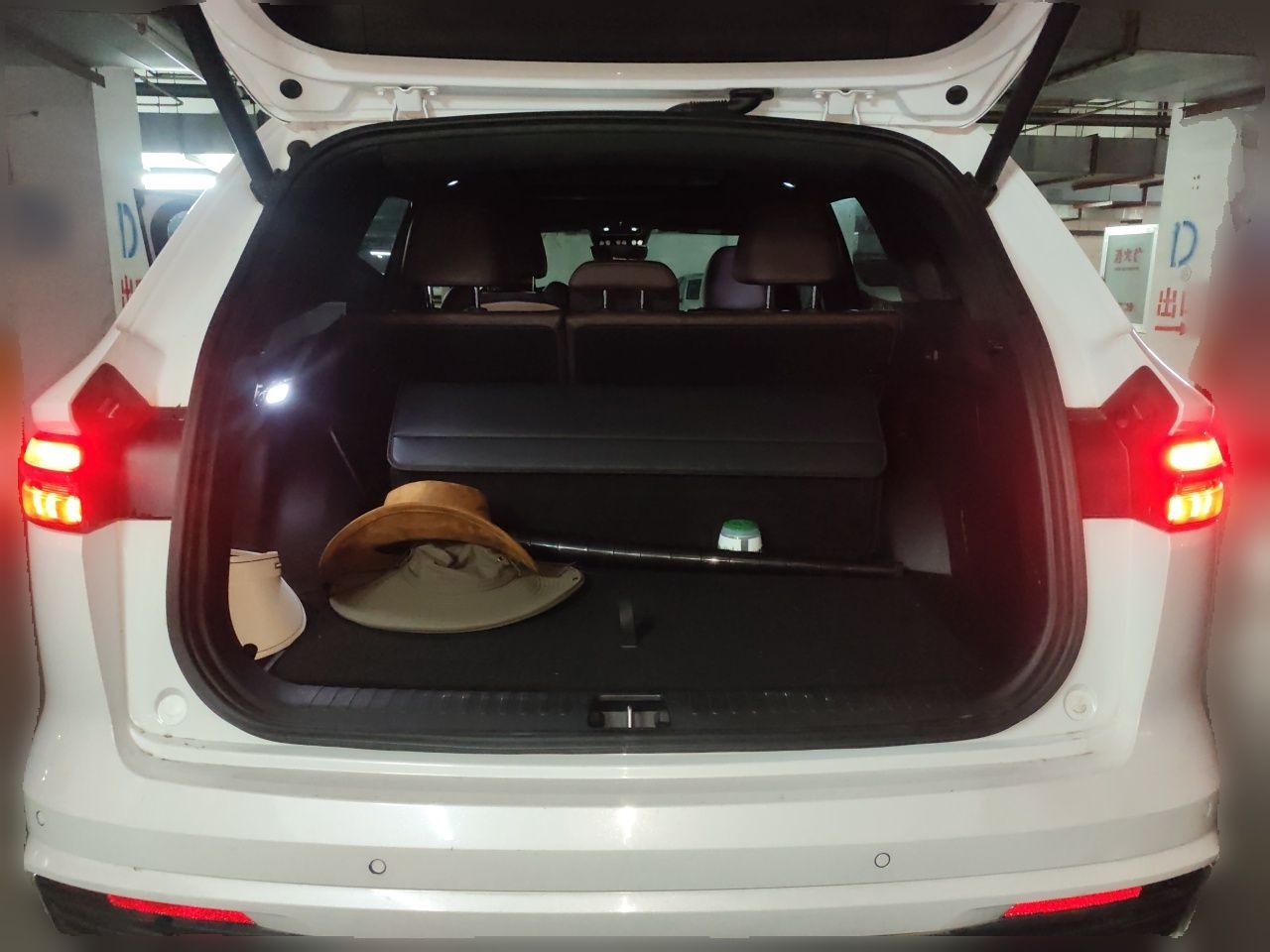 Geely Auto Monjaro L 2021 2.0TD High-Power Automatic All-Wheel Drive Luxury Version — снимка 19