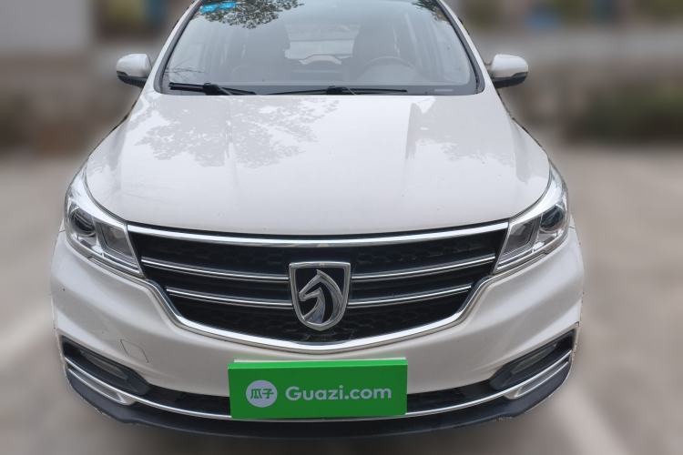 Used Baojun 730 2017 1.5T Manual Fashion Version 7 Seats China V Emission Standard