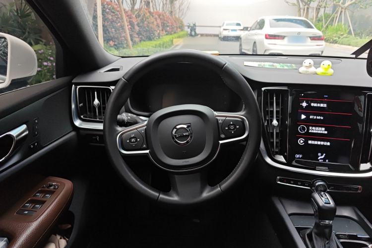 Used Volvo S60 2020 T4 Zhiyi Luxury Edition Steering Wheel