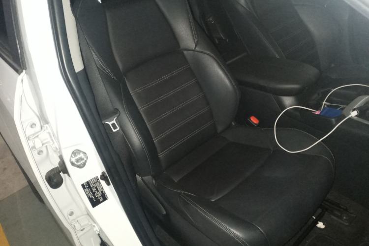 Used Toyota Wildlander 2022 Dual-Engine 2.5L E-CVT Two-Wheel Drive Luxury PLUS Edition Right Front Seat