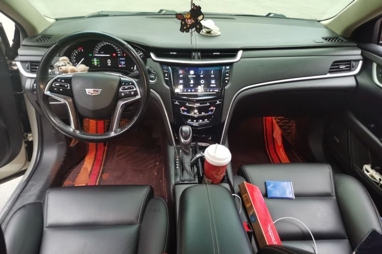 Used Cadillac XTS 2018 28T Tech Edition Center Console