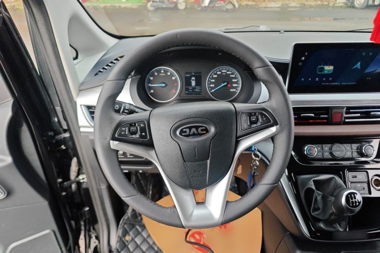Used JAC Refine M3 2023 1.8L 7/8-Seater Smart Connectivity Version Steering Wheel
