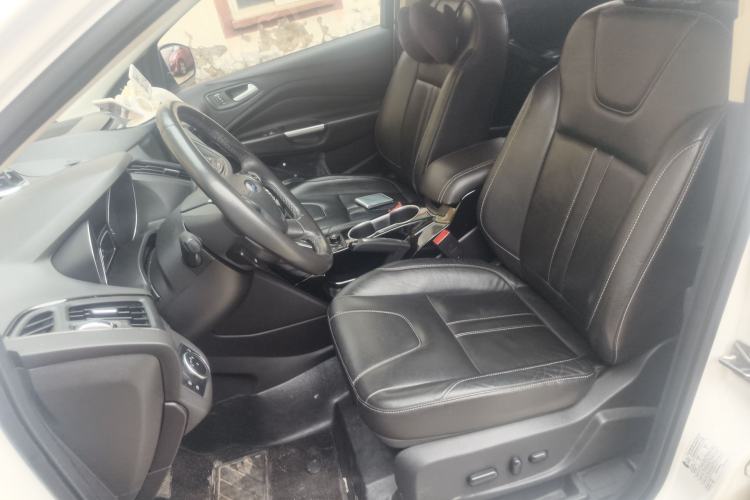 Used Ford Kuga 2015 2.0L GTDi Four-Wheel-Drive Sport Model
