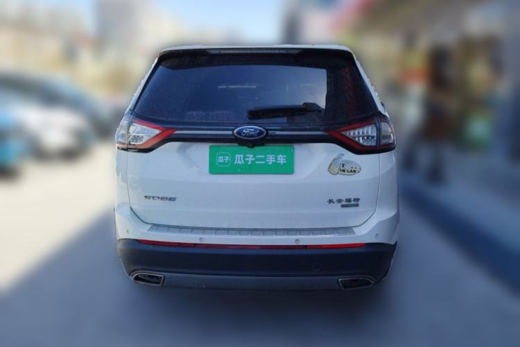 Used Ford Edge 2015 2.0T GTDi Two-Wheel-Drive High-Line Version
