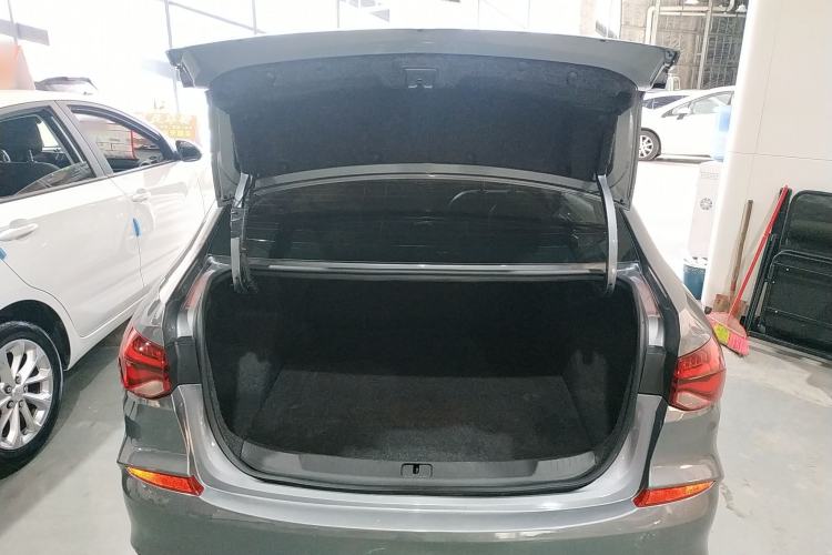 Used Chevrolet Monza 2020 Light Hybrid Redline 320T Dual-Clutch Joyful Edition