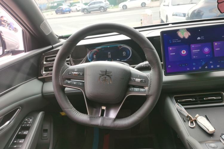 Used BYD Qin L 2024 DM-i 120KM Leading Model Steering Wheel