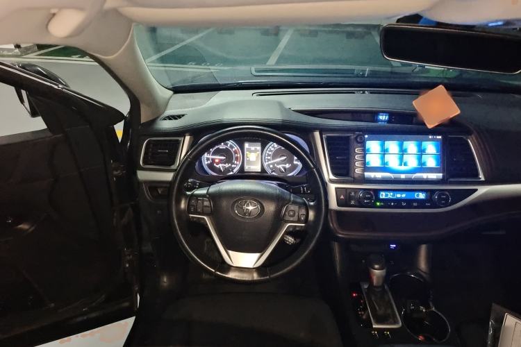 Used Toyota Highlander 2018 2.0T Four-Wheel Drive Luxury Version 7 Seats China VI Standard
