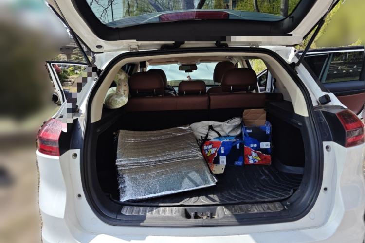 Used Geely Auto Emgrand X7 Sport 2018 1.8TD Automatic Two-Wheel Drive ZhiZun Model with 4G Connectivity Trunk