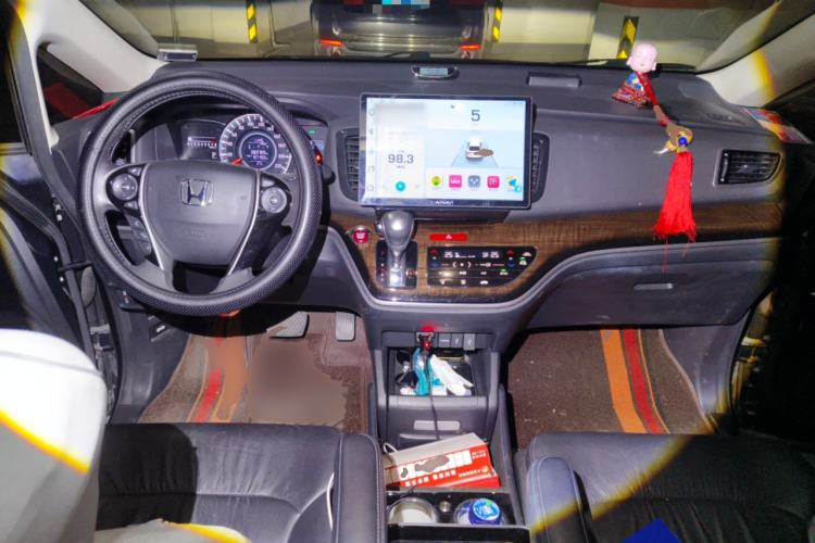 Used Honda Odyssey 2017 2.4L Smart Edition Center Console