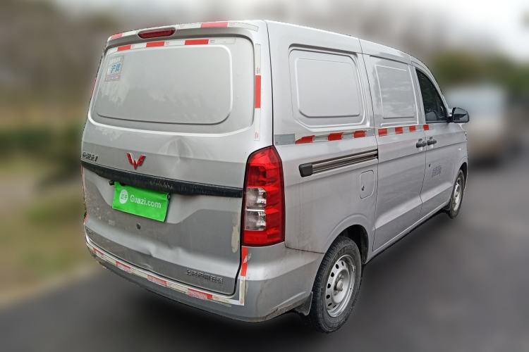 Used Wuling Hongguang V 2022 1.5L Jingqu Edition Enclosed-Window Vehicle with Hydraulic Power Steering LAR Exterior 5