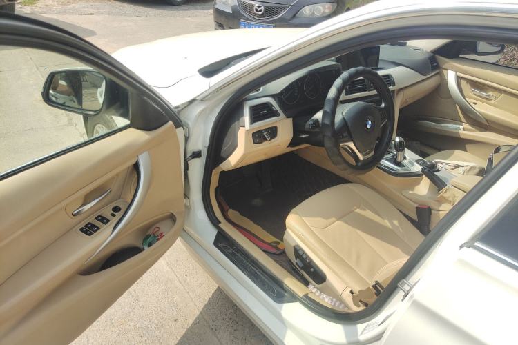 Used BMW 3 Series 2013 320Li Fashion Model
