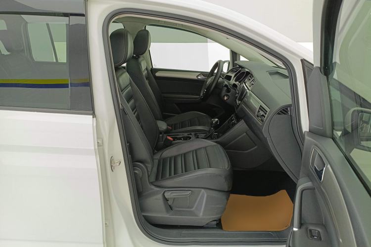 Used Volkswagen Touran 2018 Volkswagen Touran L 280TSI DSG Comfort Edition 7 Seats China VI Standard