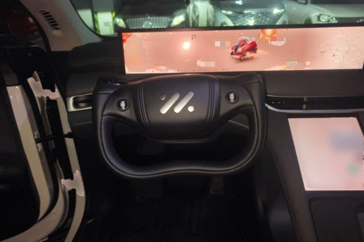 Used IM LS6 2025 Long-Range Lingxi Intelligent Driving Edition Steering Wheel