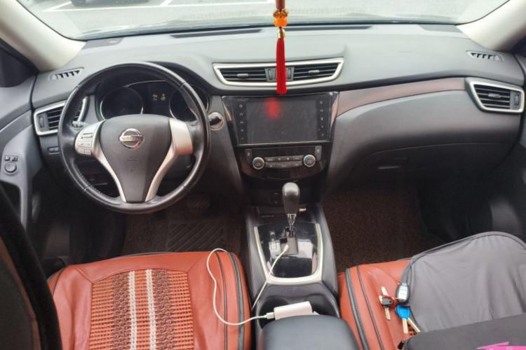 Used Nissan X-Trail 2015 2.0L CVT Comfort MAX Edition 2WD
