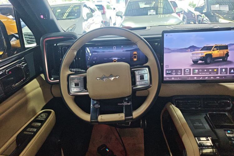 Used Formula Leopard 5 2023 Navigator Edition
