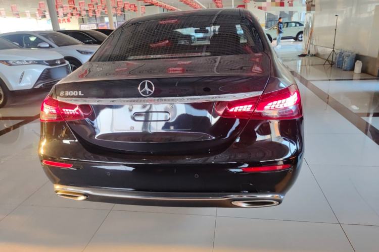 Used Mercedes-Benz E-Class 2022 Second Facelift E 300 L Fashion Edition