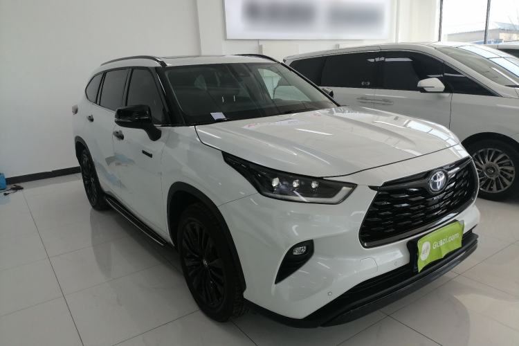 Used Toyota Highlander 2023 2.5L Smart Electric Hybrid Dual-Engine 4x4 Knight Edition 7 Seats Front Right 45 Deg