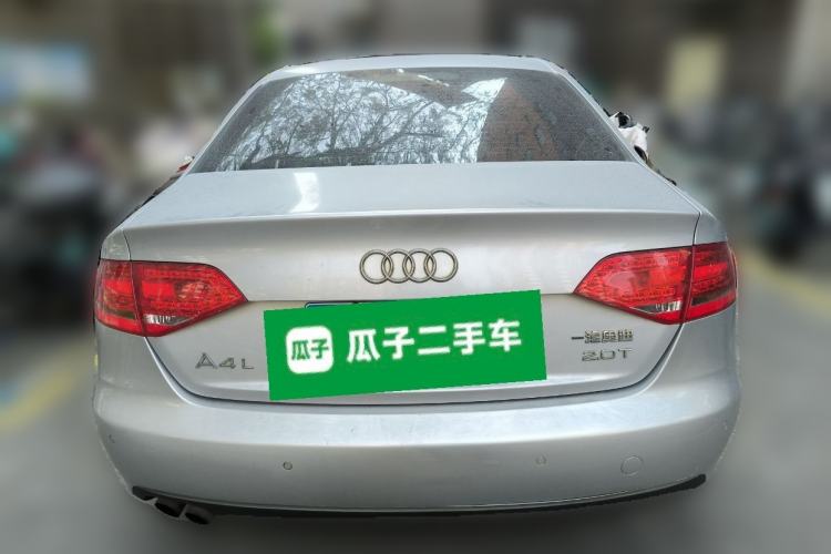 Used Audi A4L 2012 2.0 TFSI automatic standard version