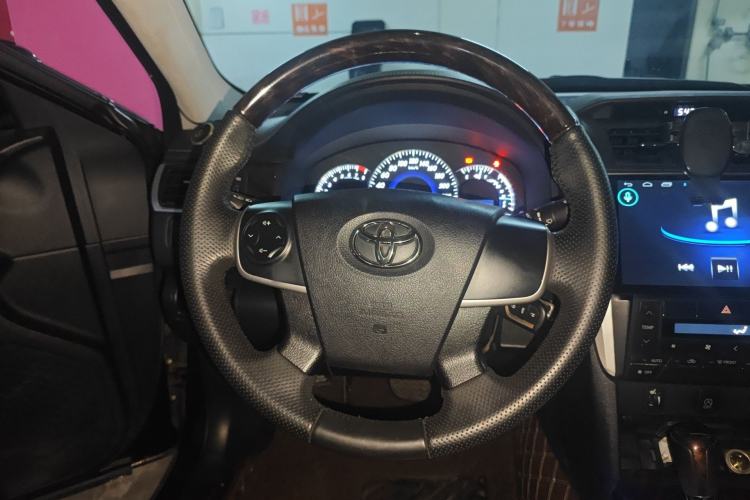 Used Toyota Camry 2016 2.0G 10th Anniversary Leading Edition Steering Wheel