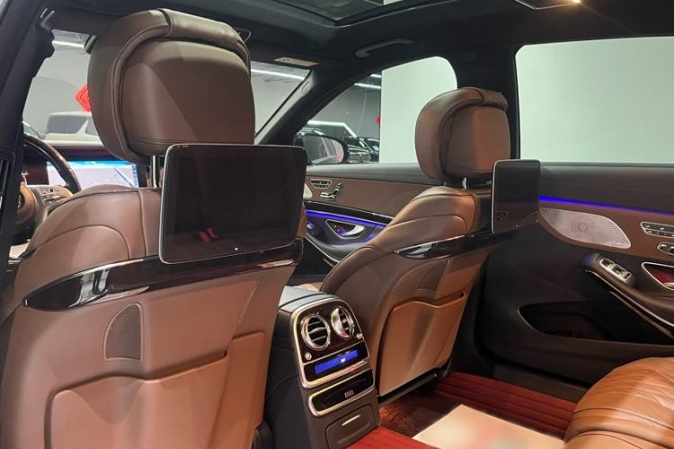 Used Mercedes-Benz Maybach S-Class 2019 S 450 4MATIC Interior 3