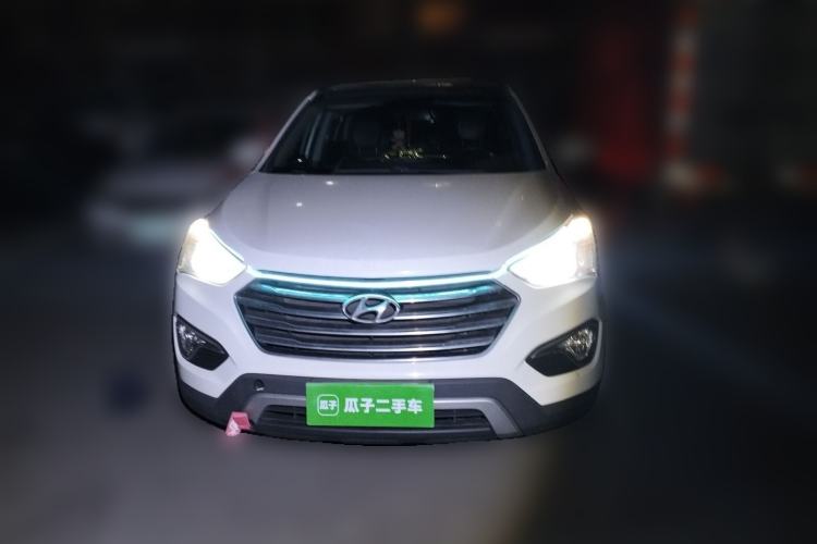 Used Hyundai Grand SantaFe 2013 3.0L 7-Seater Four-Wheel-Drive Comfort Edition
