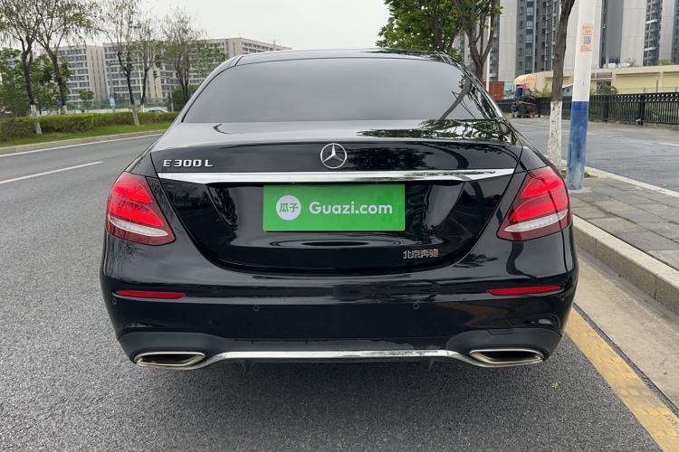 Used Mercedes-Benz E-Class 2018 E 300 L Sporty and Stylish Model