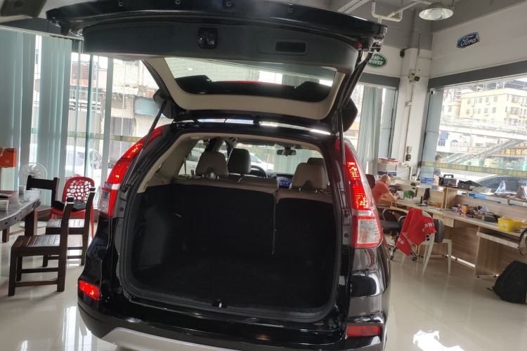 Used Honda CR-V 2016 2.0L two-wheel drive Urban Edition