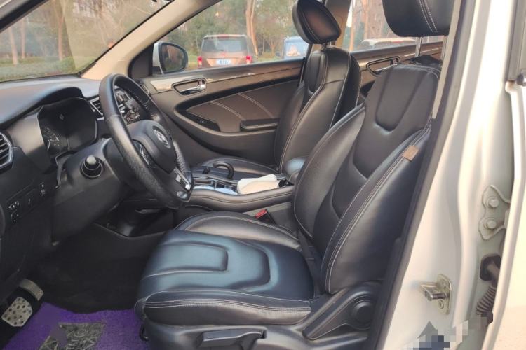 Used Dongfeng Fengon 580 2017 1.5T CVT Luxury Model
