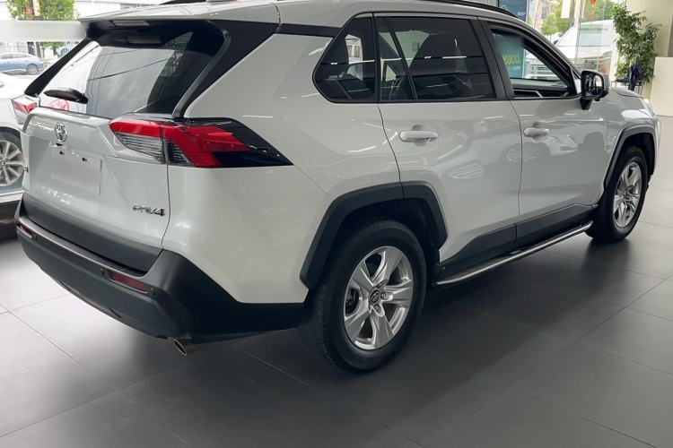 Used Toyota RAV4 2022 2.0L CVT Two-Wheel Drive Urban Edition
