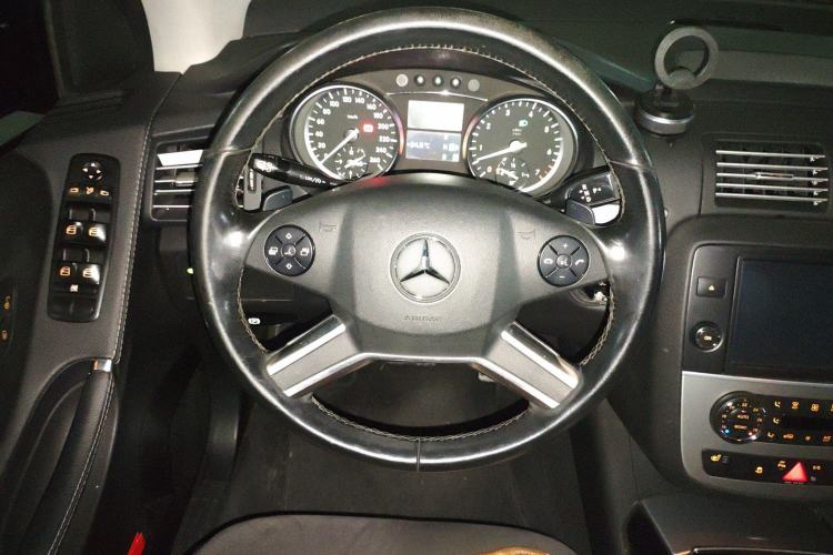 Used Mercedes-Benz R-Class 2014 R 320 4MATIC Business Model