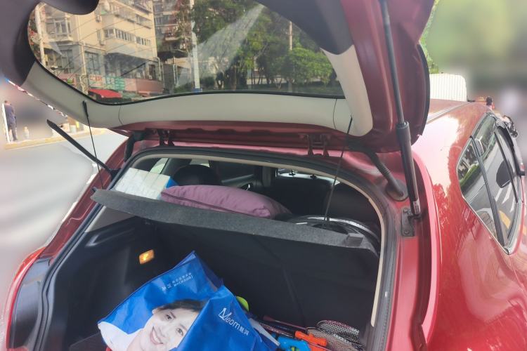 Used Nissan Tiida 2011 1.6L CVT Smart Version Trunk