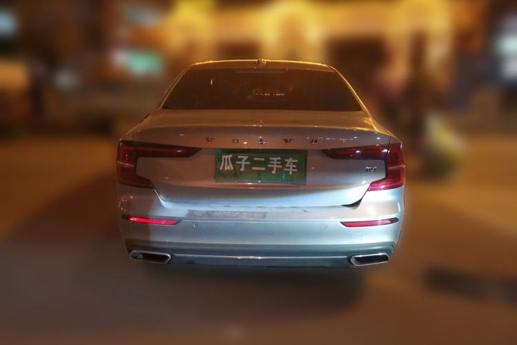 Used Volvo S60 2021 T4 Zhiyi Luxury Edition
