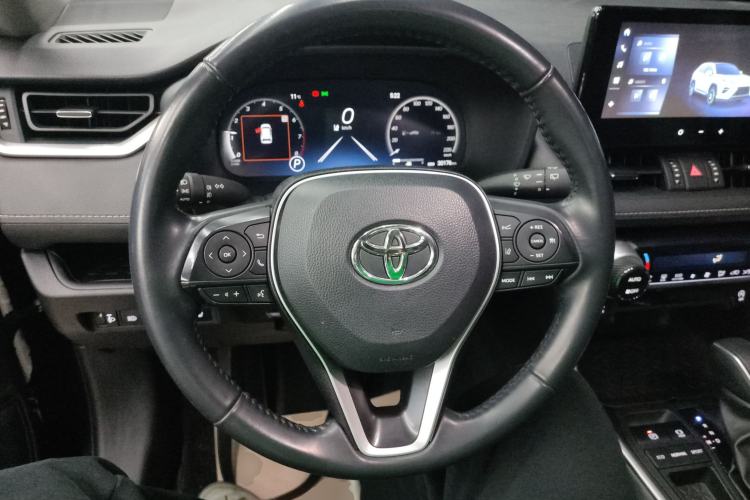 Used Toyota Wildlander 2023 2.0L CVT Two-Wheel Drive Luxury PLUS Edition
