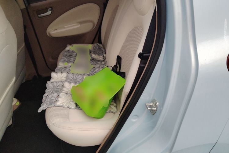 Used Wuling Hongguang MINIEV 2025 Four-Door Version Premium Edition Left Rear Seat