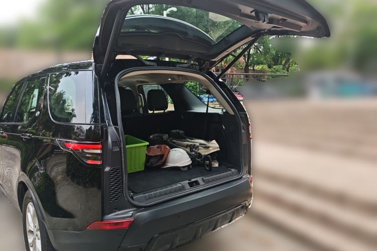 Used Land Rover Discovery 2018 3.0 SC V6 SE