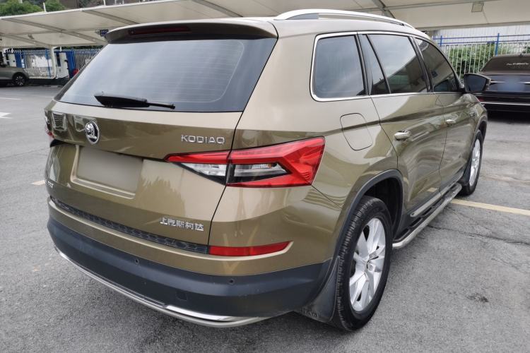 Used Skoda Kodiaq 2018 Facelifted TSI330 5-Seater Two-Wheel-Drive Luxury Enjoyment Edition
