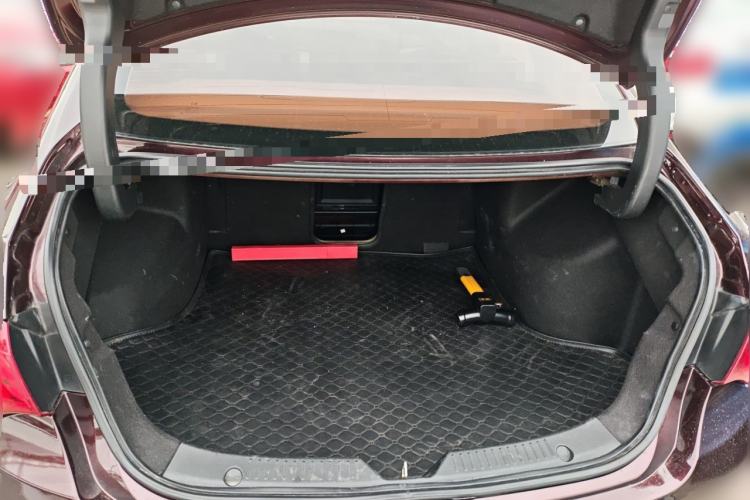 Used GAC Trumpchi GA6 2016 235T DCT Luxury Edition Trunk