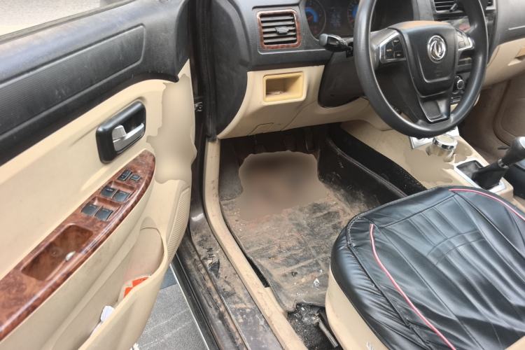 Used Dongfeng Fengon 330 2016 1.5L Manual Enjoyment Model DK15