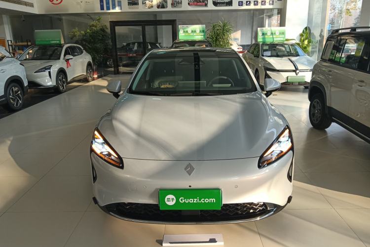 Used Baojun Enjoy 2025 All-Electric 600km Luxury Edition
