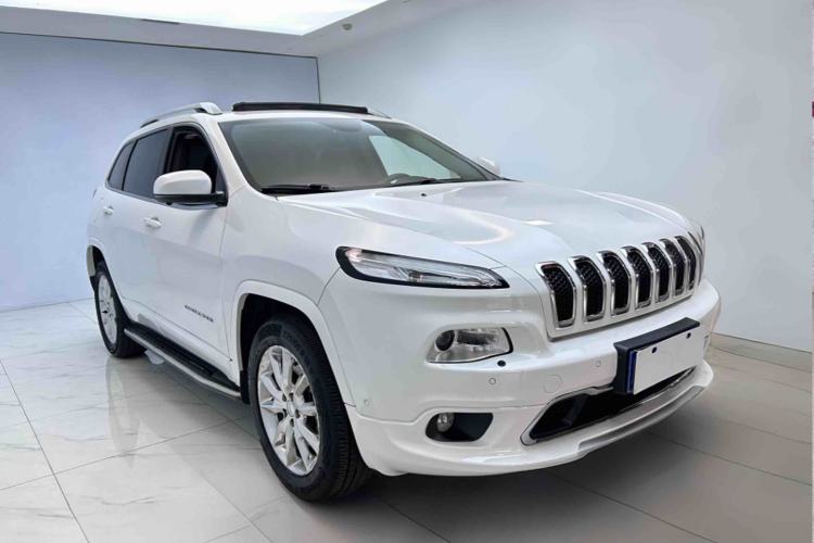 Used Jeep Cherokee 2017 2.4L Superior Edition