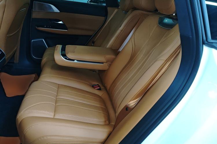 Used XPeng G9 2025 625 Long-Range Max Left Rear Seat