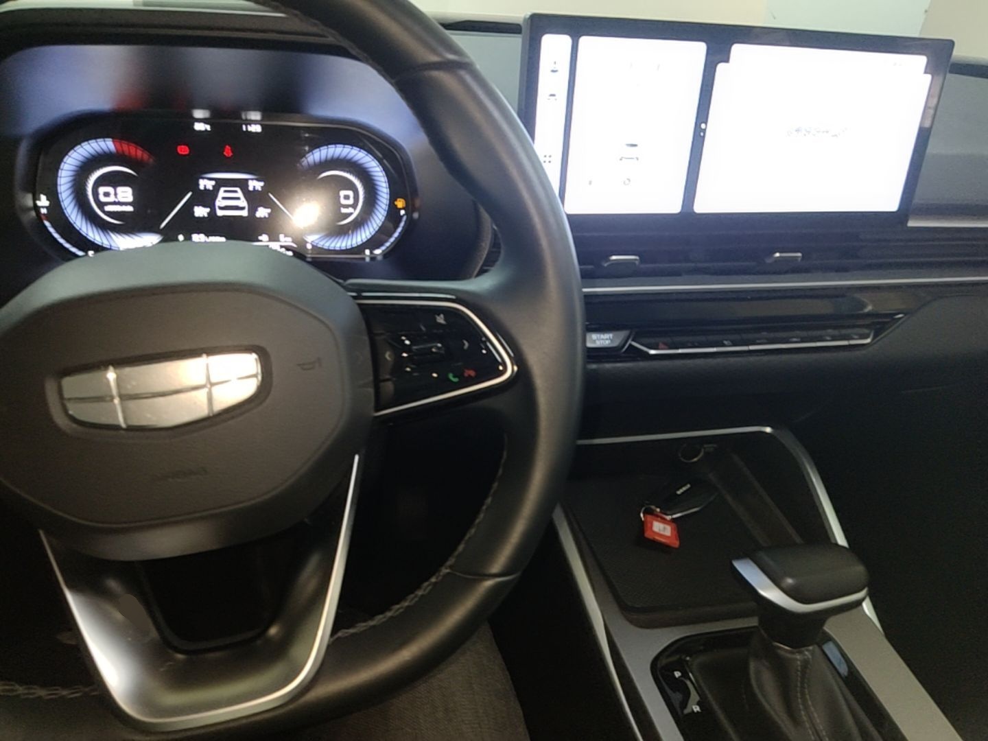 Geely Auto Emgrand 2025 4th Generation 1.5L CVT Luxury Version — снимка 12
